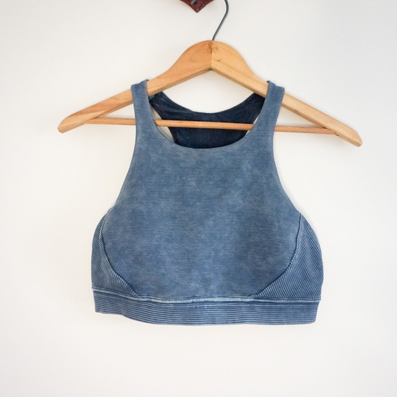 2/70$ Lululemon sports Bra - Picture 4 of 10